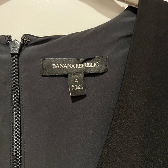 Banana Republic black jumpsuit in a 4 - Picture 2 of 2